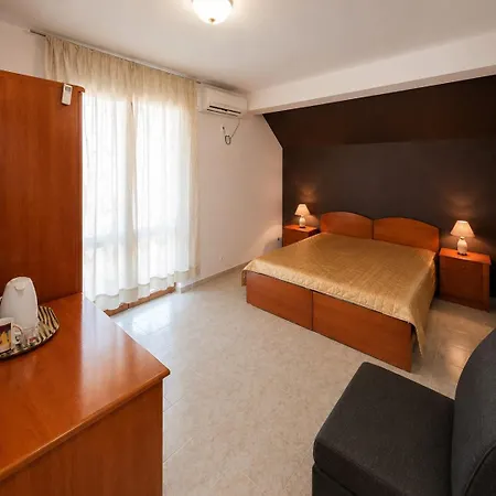 فندق Family Kosko تشيرنوموريتس